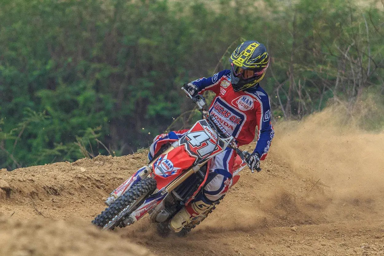 pexels-paweeda-19424717-6585782